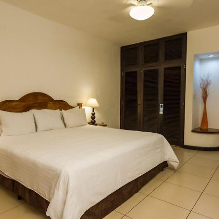 Hotel Soleil Pacifico Chulamar Dış mekan fotoğraf