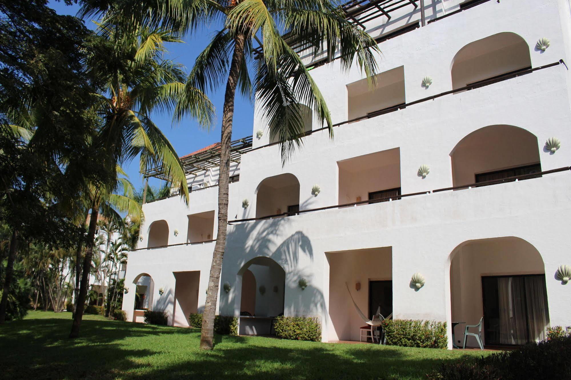 Hotel Soleil Pacifico Chulamar Dış mekan fotoğraf